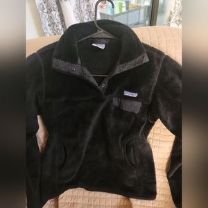 Size small Patagonia pull over